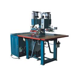 精密型轉(zhuǎn)盤式超聲波塑焊機(jī)與全自動送料塑膠件焊接機(jī) 應(yīng)用與皮革機(jī)械融合的優(yōu)勢