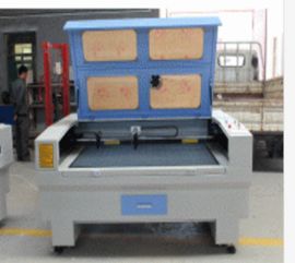 皮革激光燒花機 現(xiàn)代輕工設(shè)備的創(chuàng)意雕刻利器